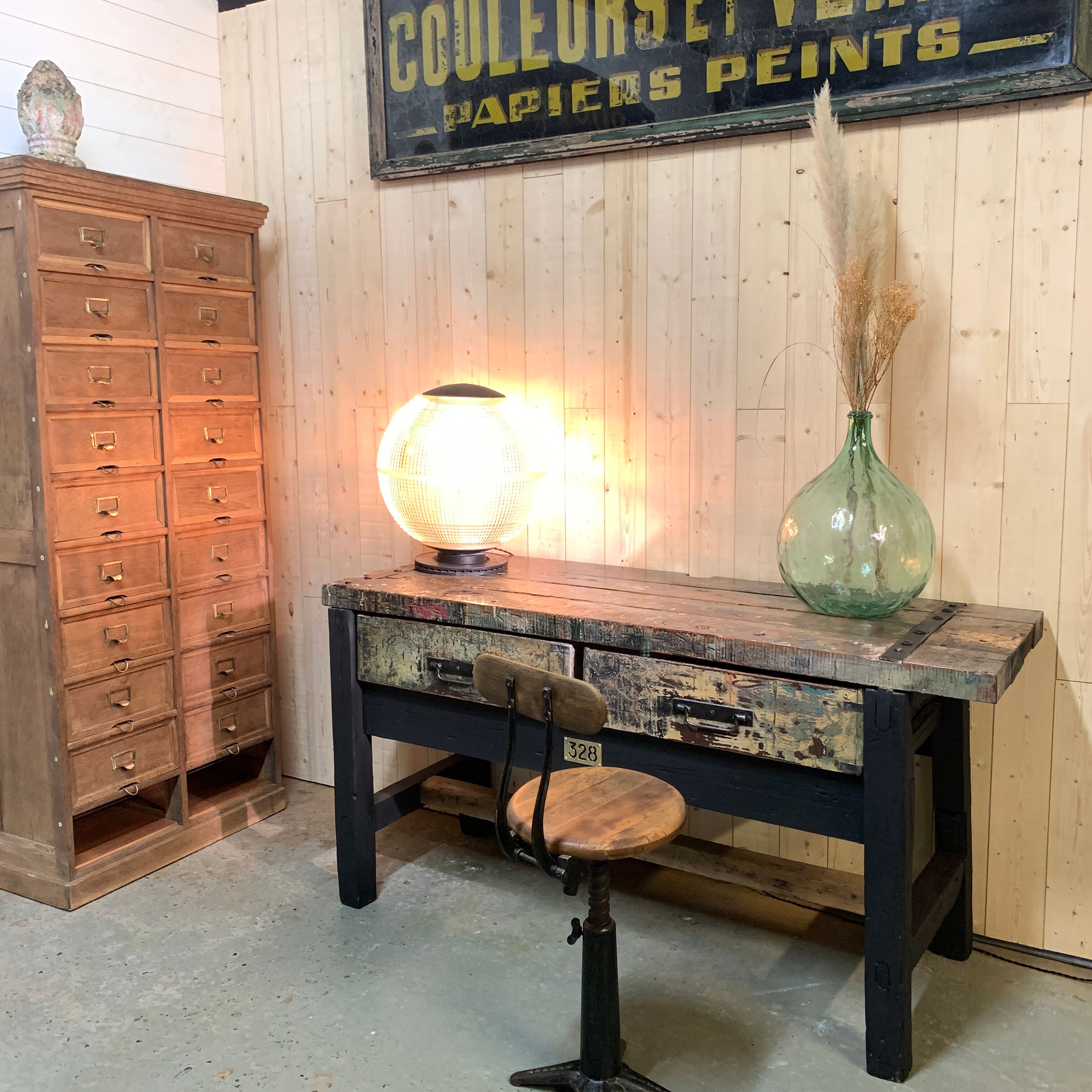 Ancient beech and oak establishment