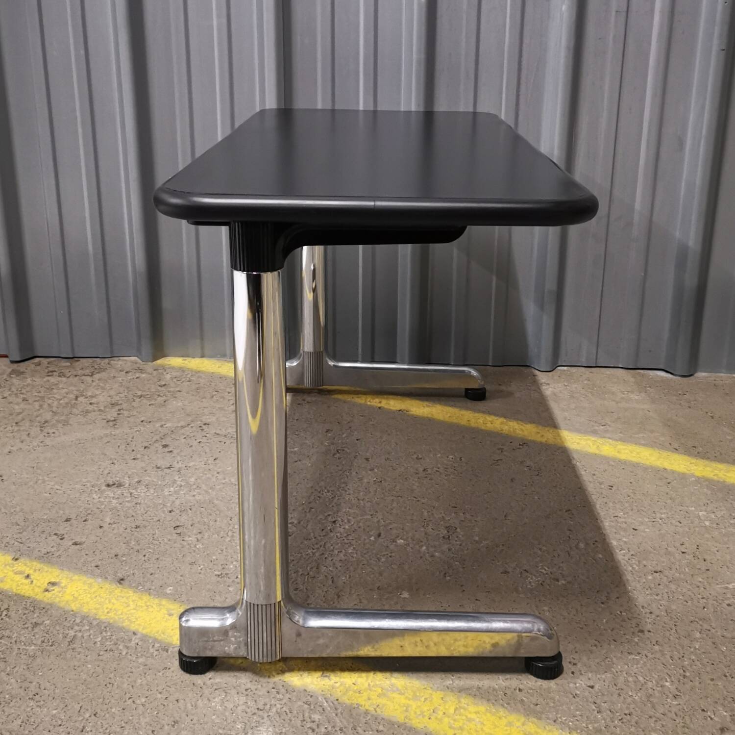 Compact desk, Anonima Castelli
