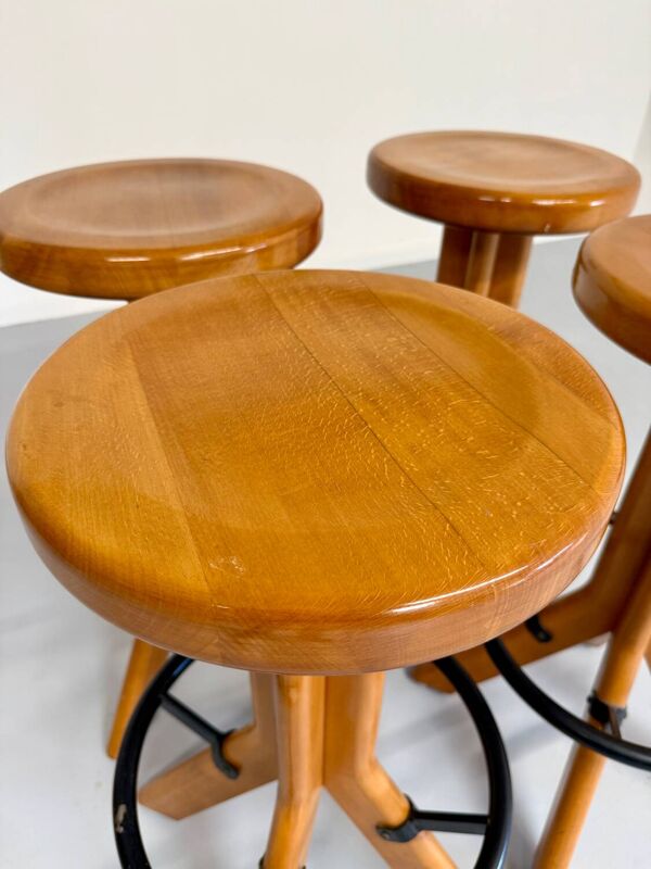 Lot 4 tabourets de bar en bois orme massif design années 70 vintage