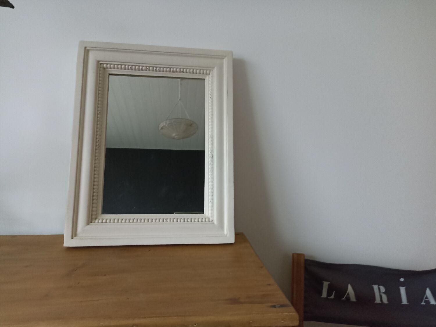 Mirror country corner