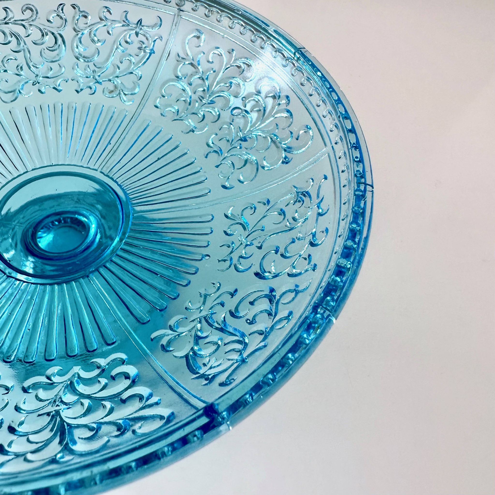 Bol ancien en verre, verre pressé turquoise, 19ème siècle