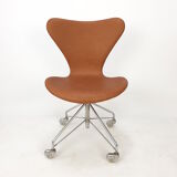 Arne Jacobsen 3117 swivel desk chair by Fritz Hansen, 1960