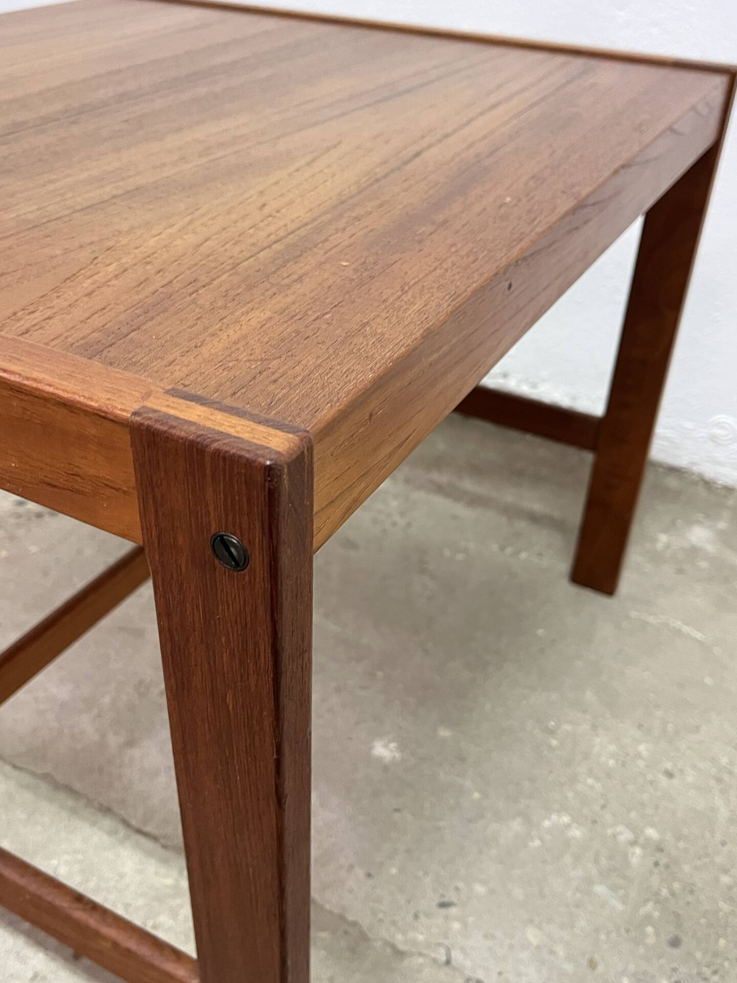 Table basse scandinave en teck