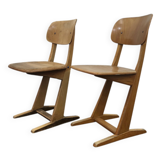 Set of 2 vintage casala chairs