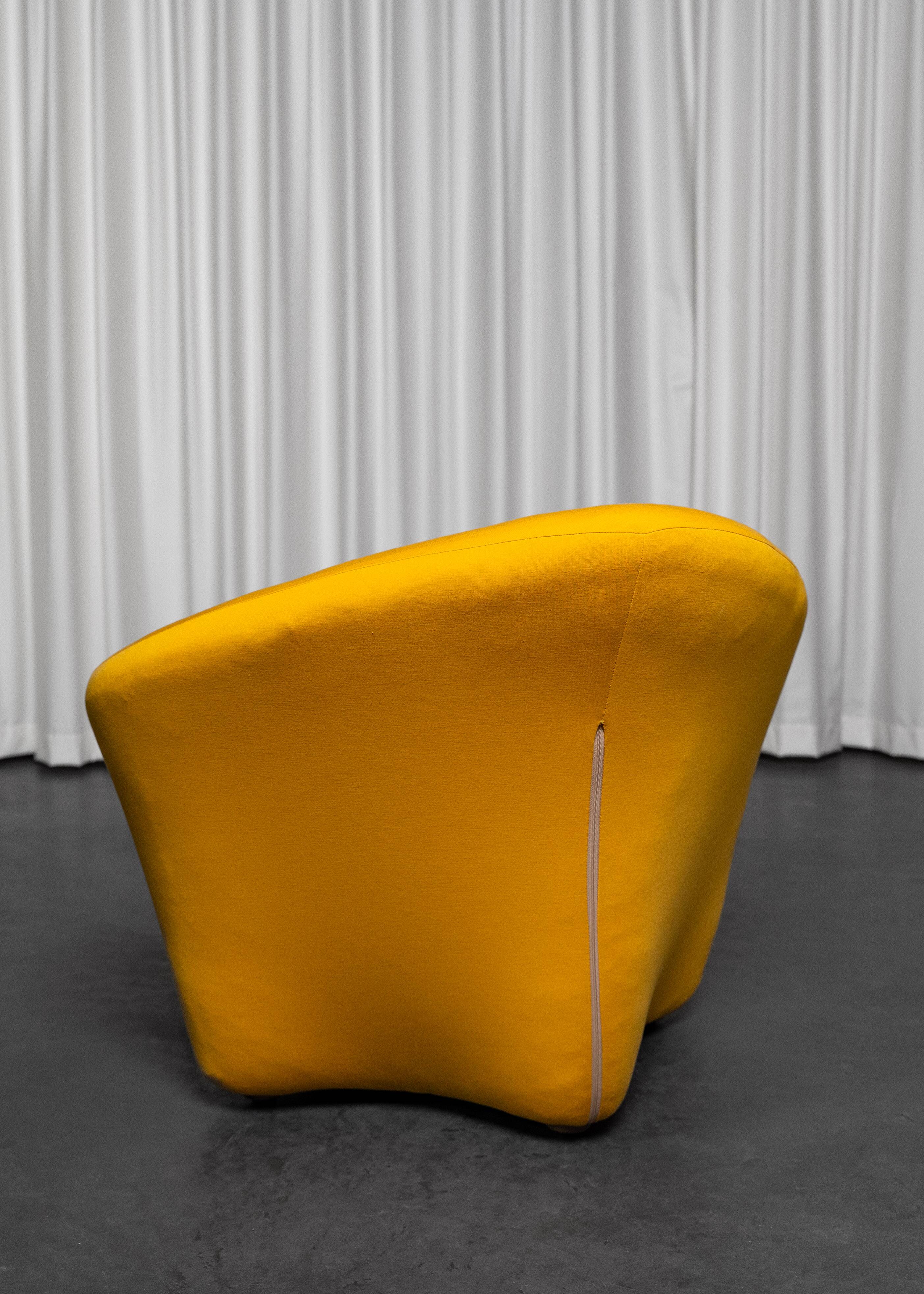 Set of 3 Space Age armchairs in the style of Pierre Paulin.