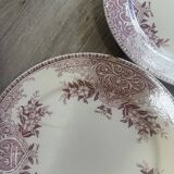 Assiettes à motifs floraux