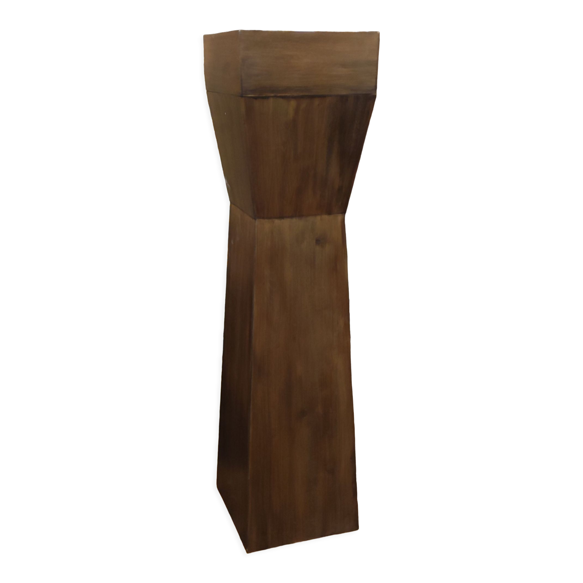 Fifth wheel conical pedestal contemporary design