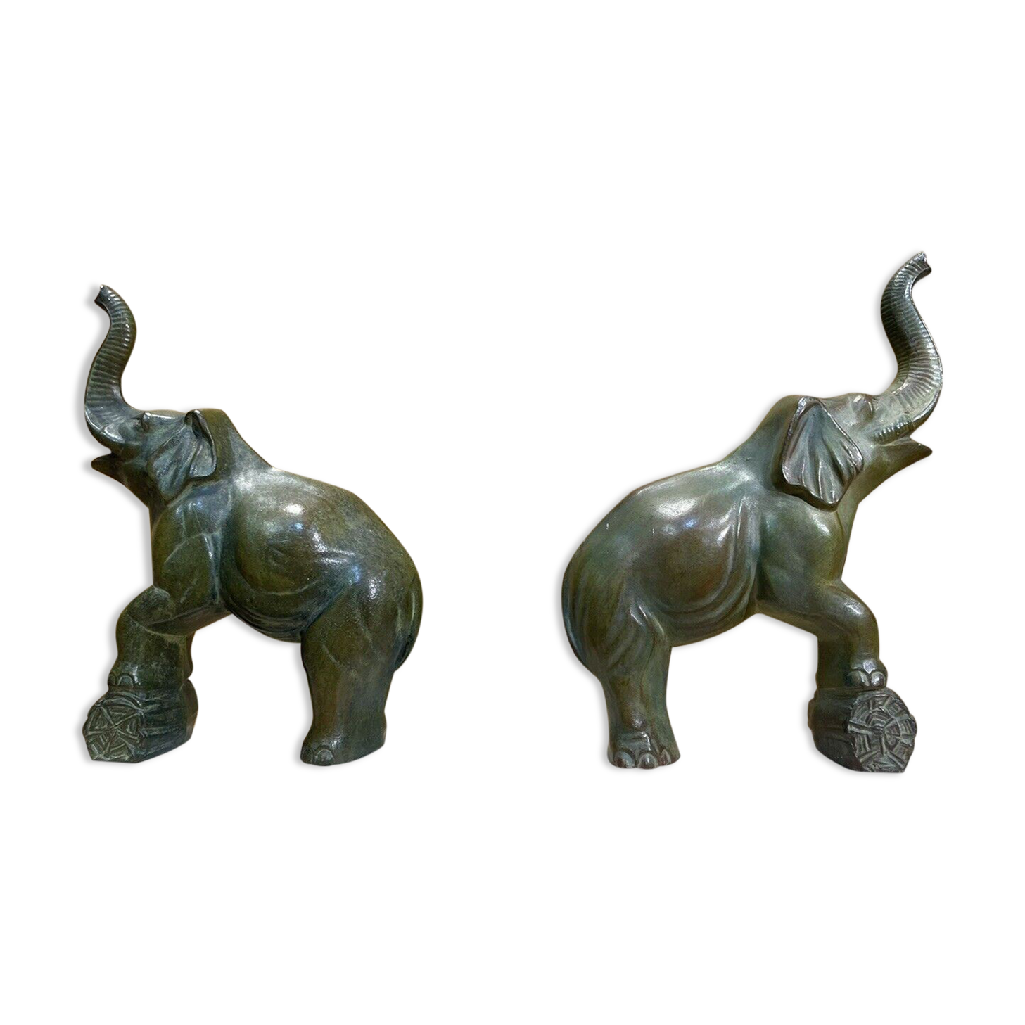 Pair of art deco bookends with elephant decoration in regulated and travertine, vintage