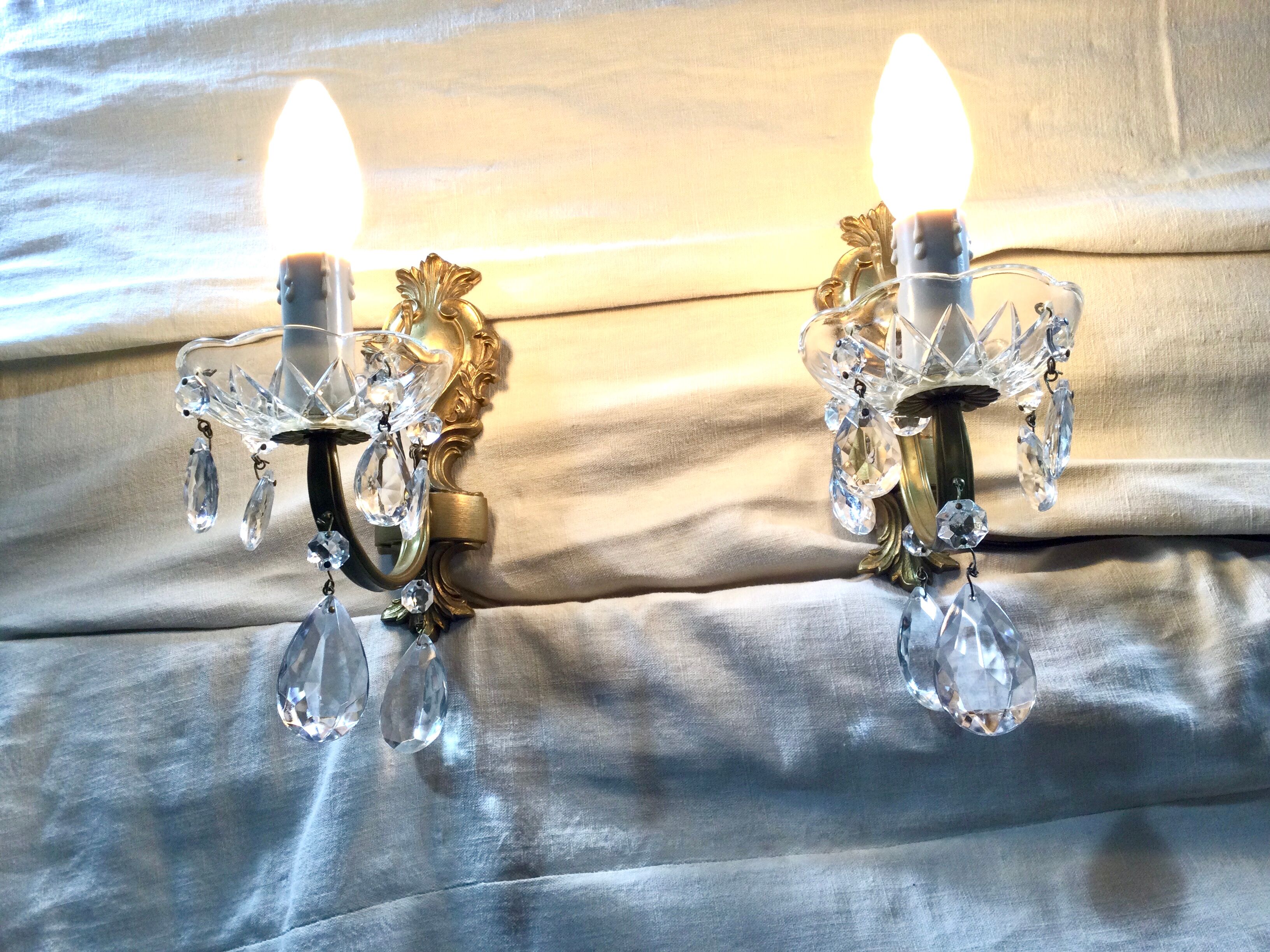 Pair of appliques 1 light in bronze and stamps