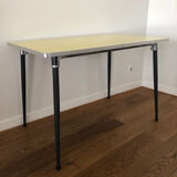 Mullca table