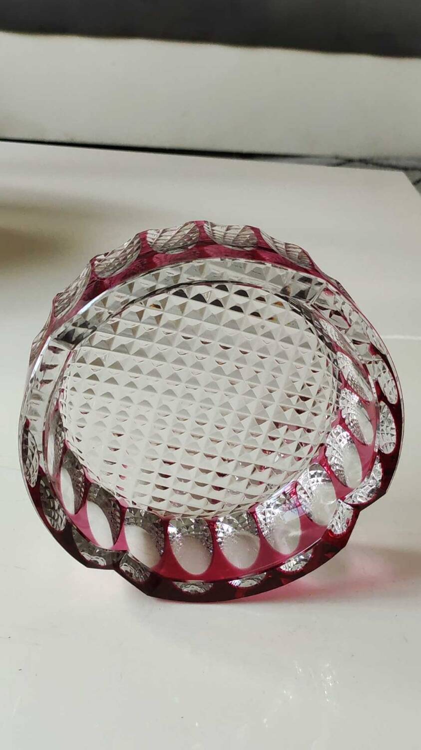Large Val St-Lambert Ashtray/Vacuum Bin. Cranberry. Oval/Cross-hatched Patterns. Diam 15.5 cm