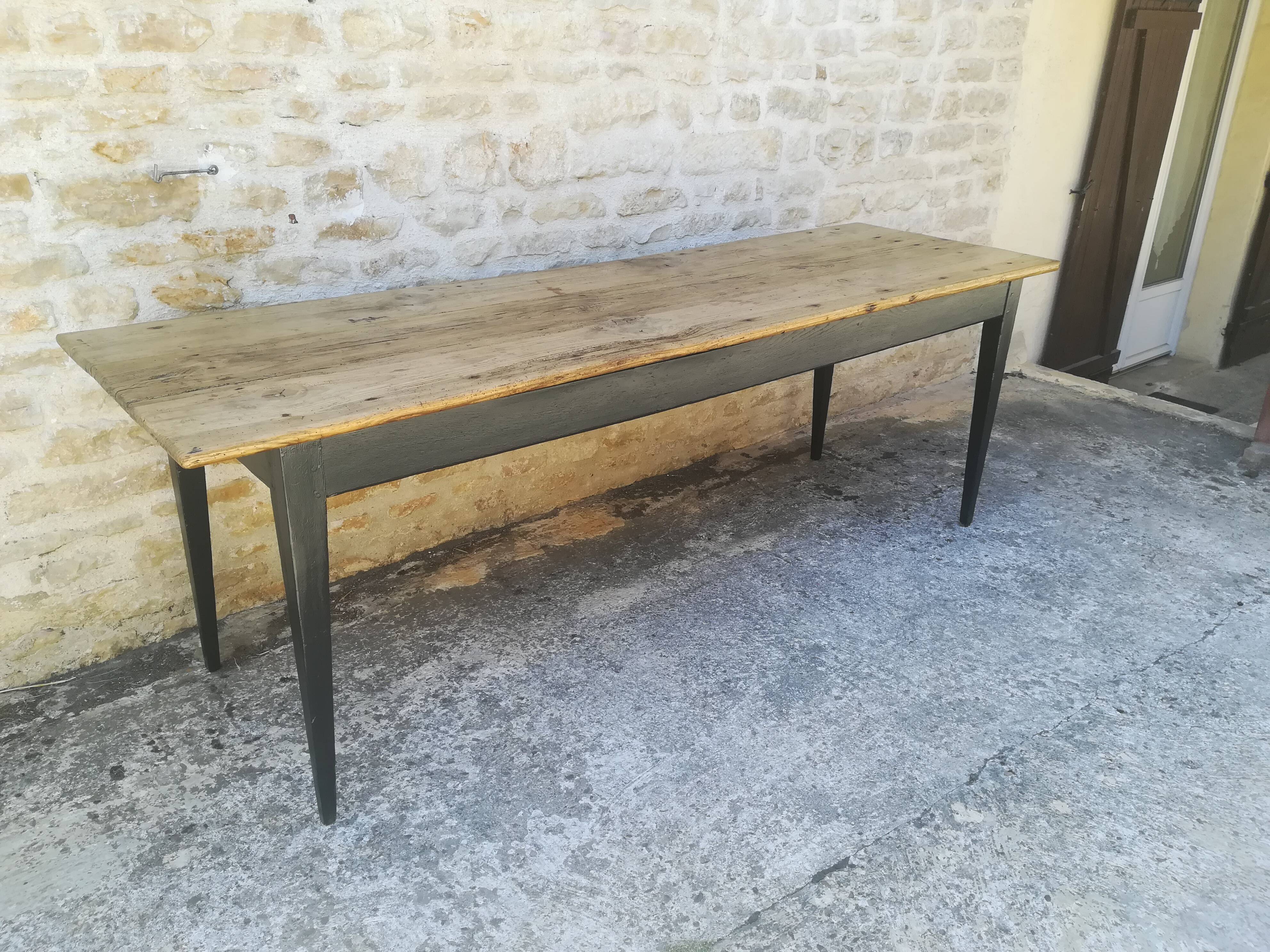 Farm table of 227 cm