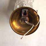 Paire d'appliques en métal doré et verre moulé, France vers 1960