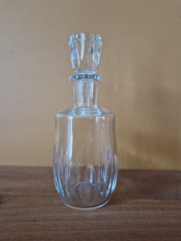 Baccarat Crystal - Cut crystal carafe model Cassino