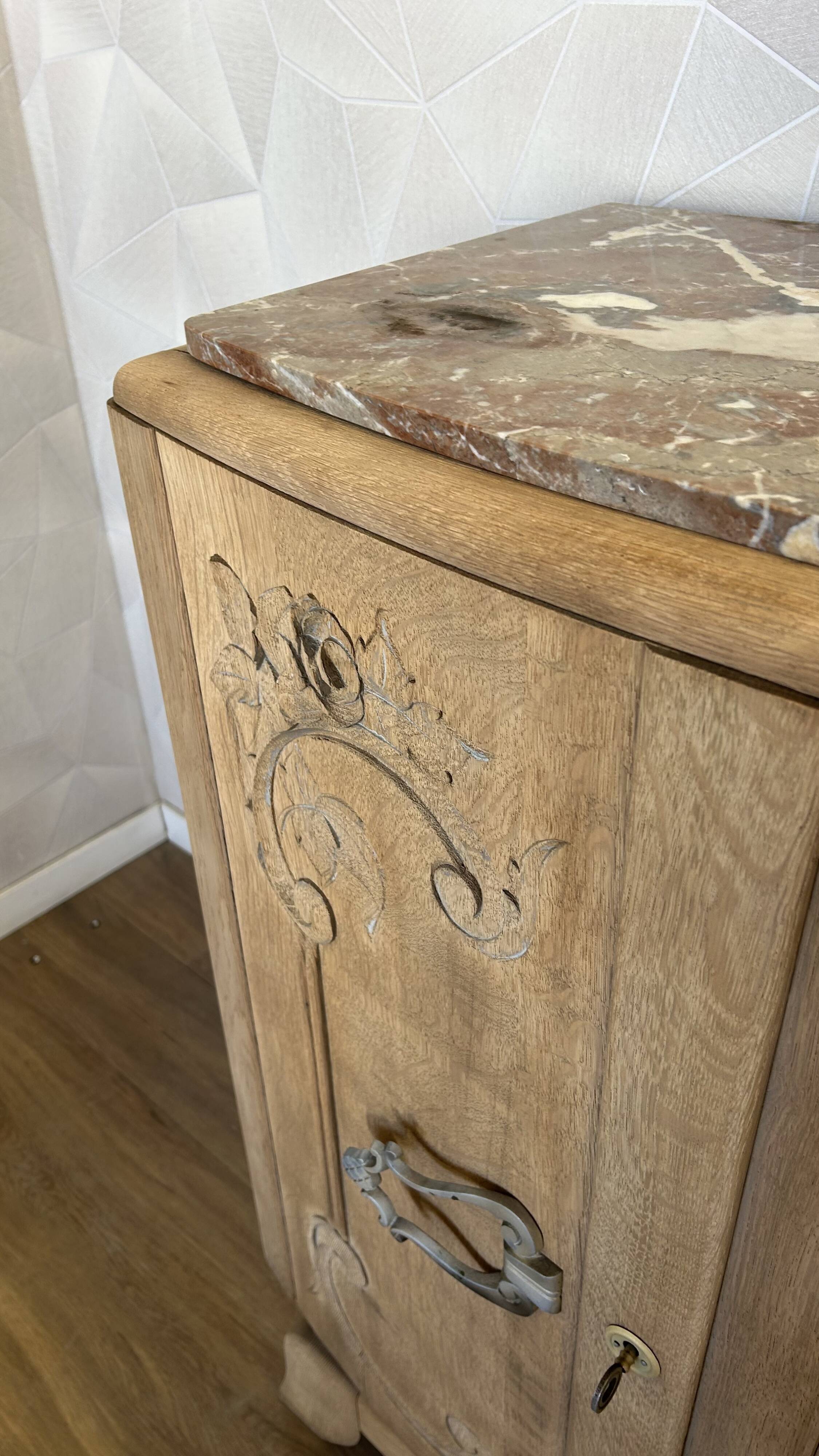 1950s Art Deco airbrushed sideboard