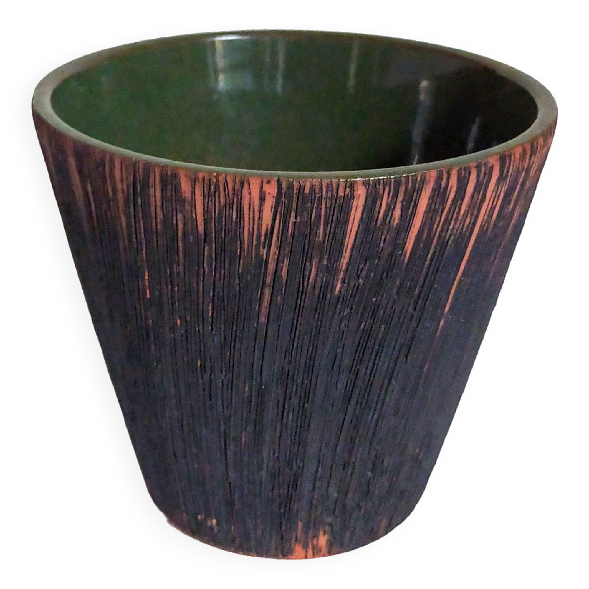 Enameled earthenware pot from the 1950s