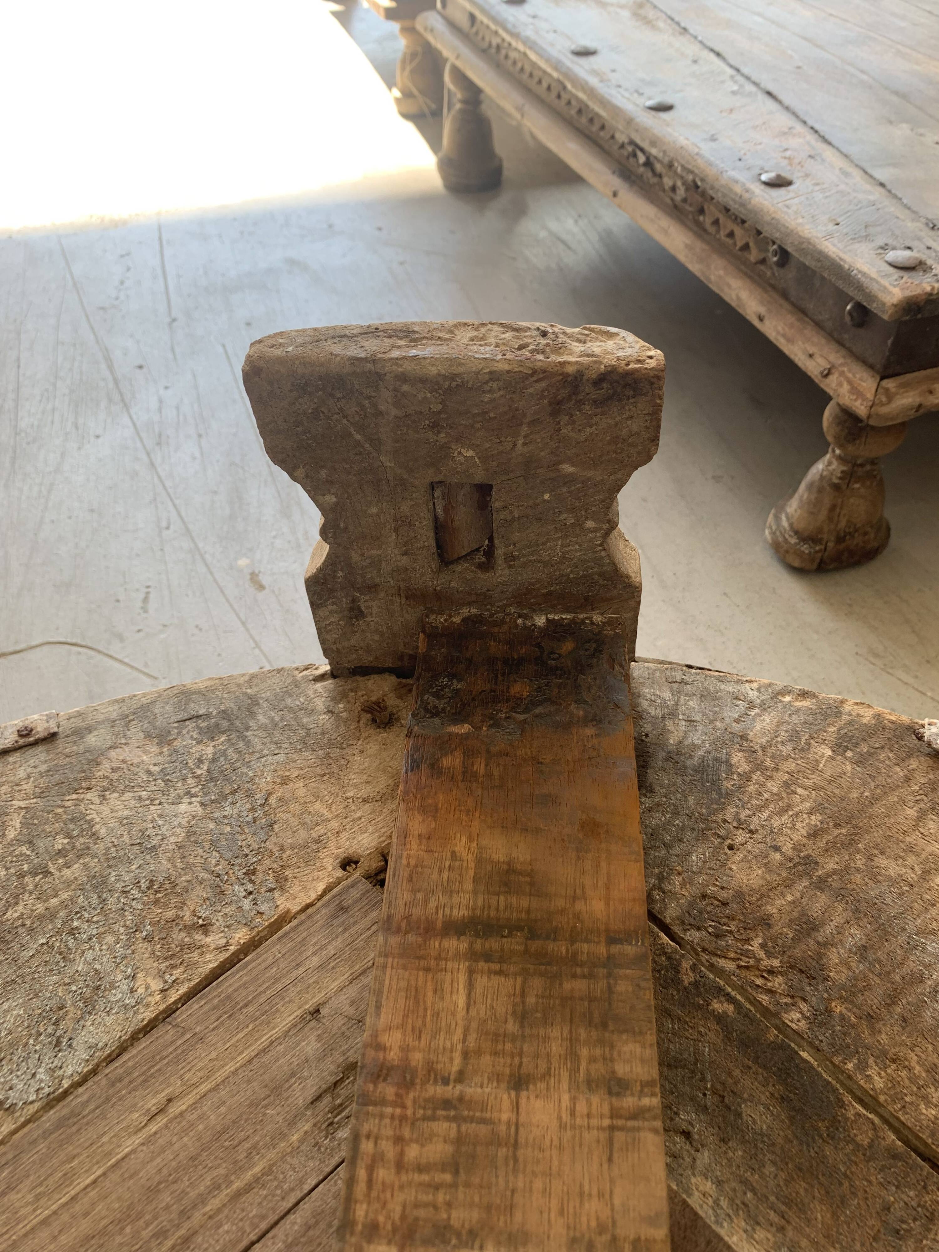 Chakki - Old coffee table n°14