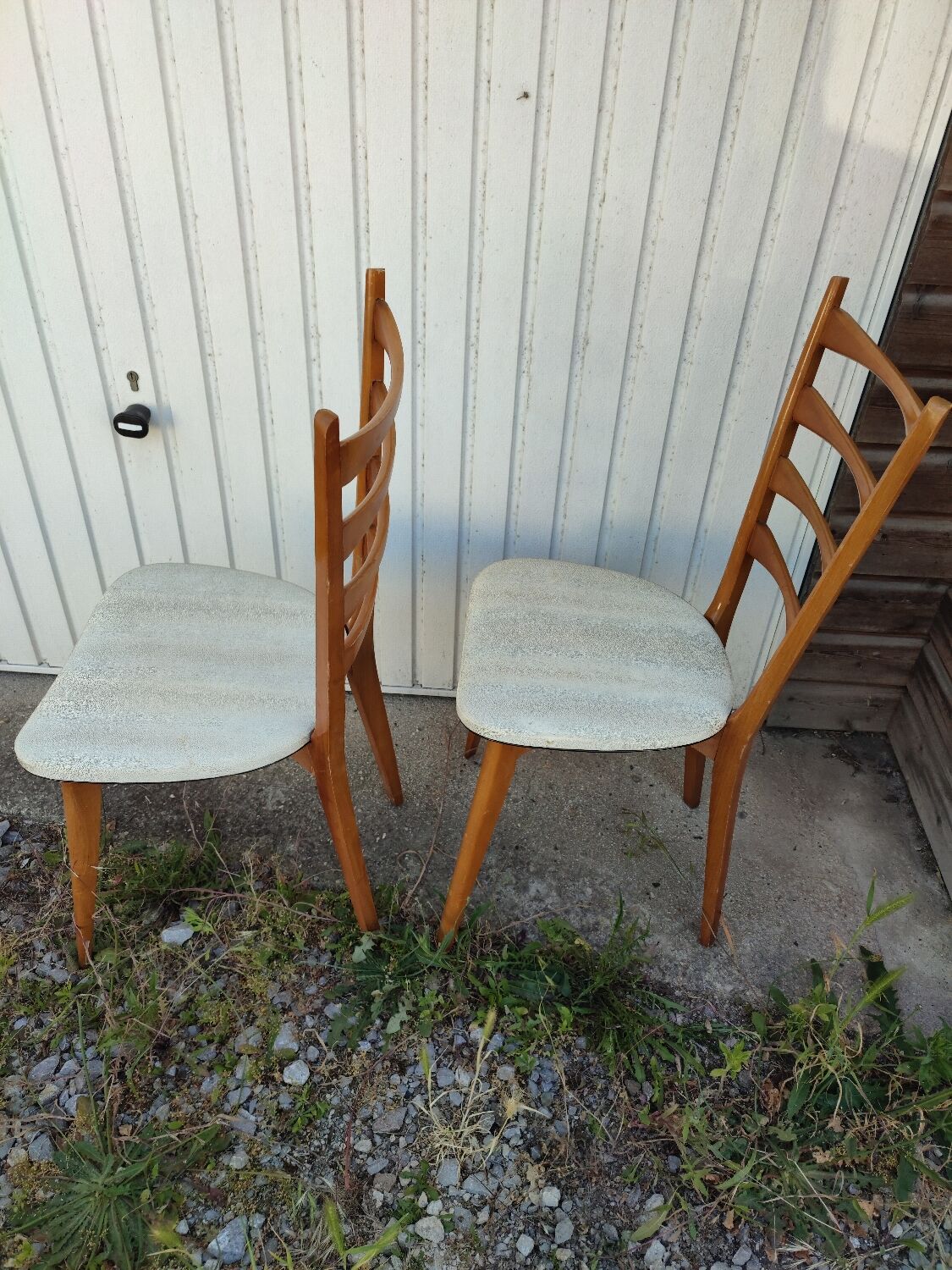 Lot de 2 chaises Gaston poisson vintage