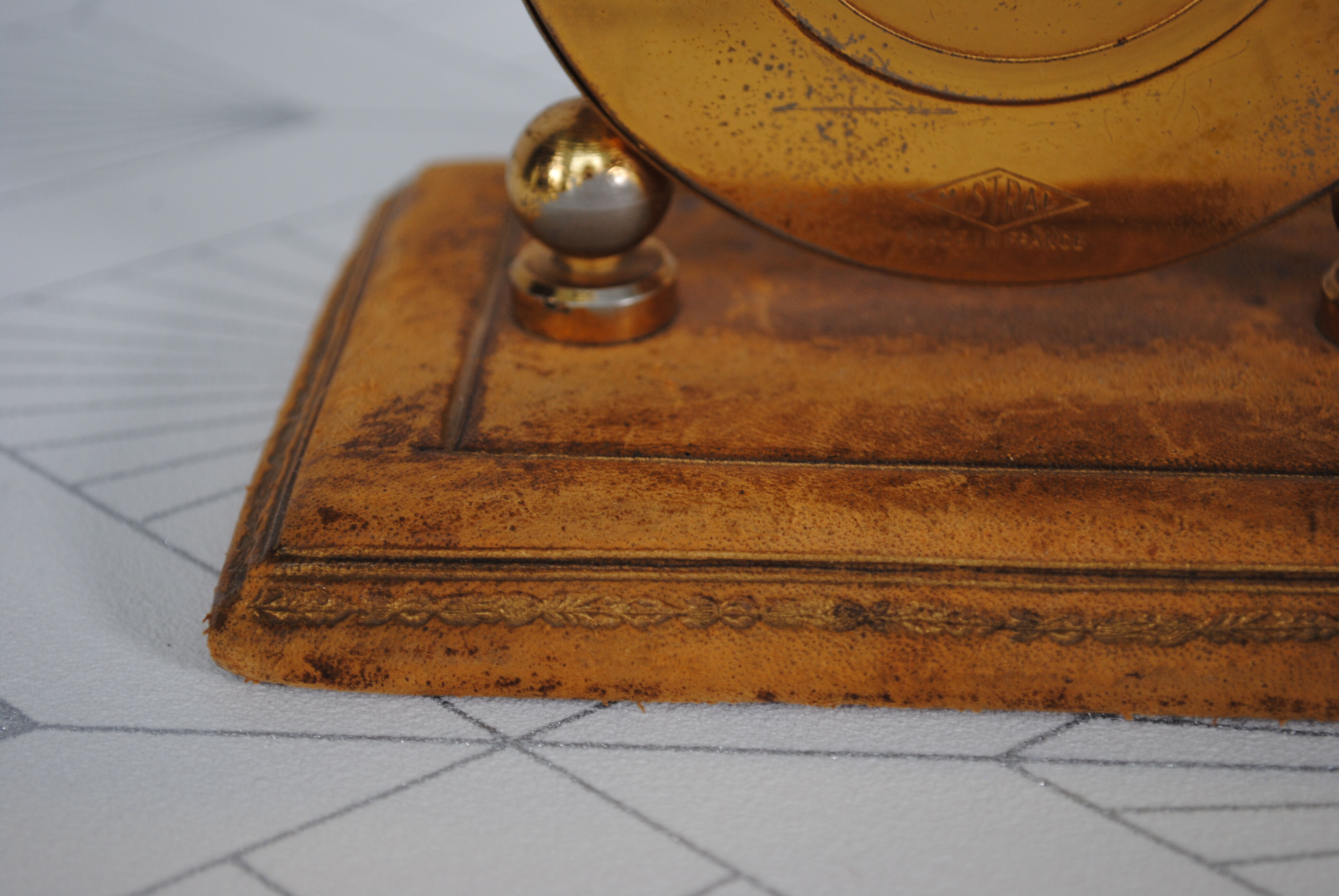 Mistral Perpetual Calendar 1960