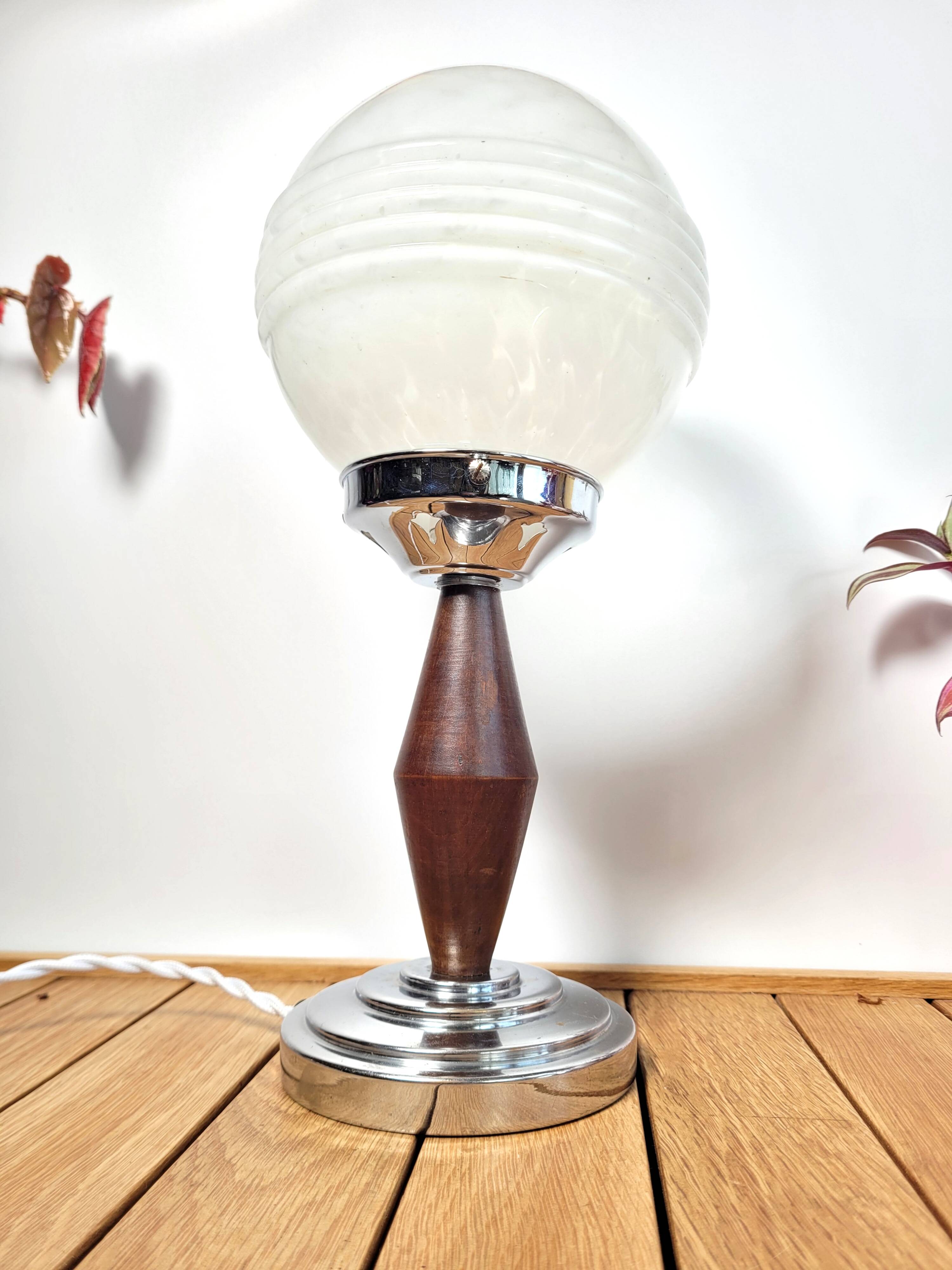 Vintage Art Deco globe lamp Clichy