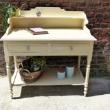 Dressing table toilet