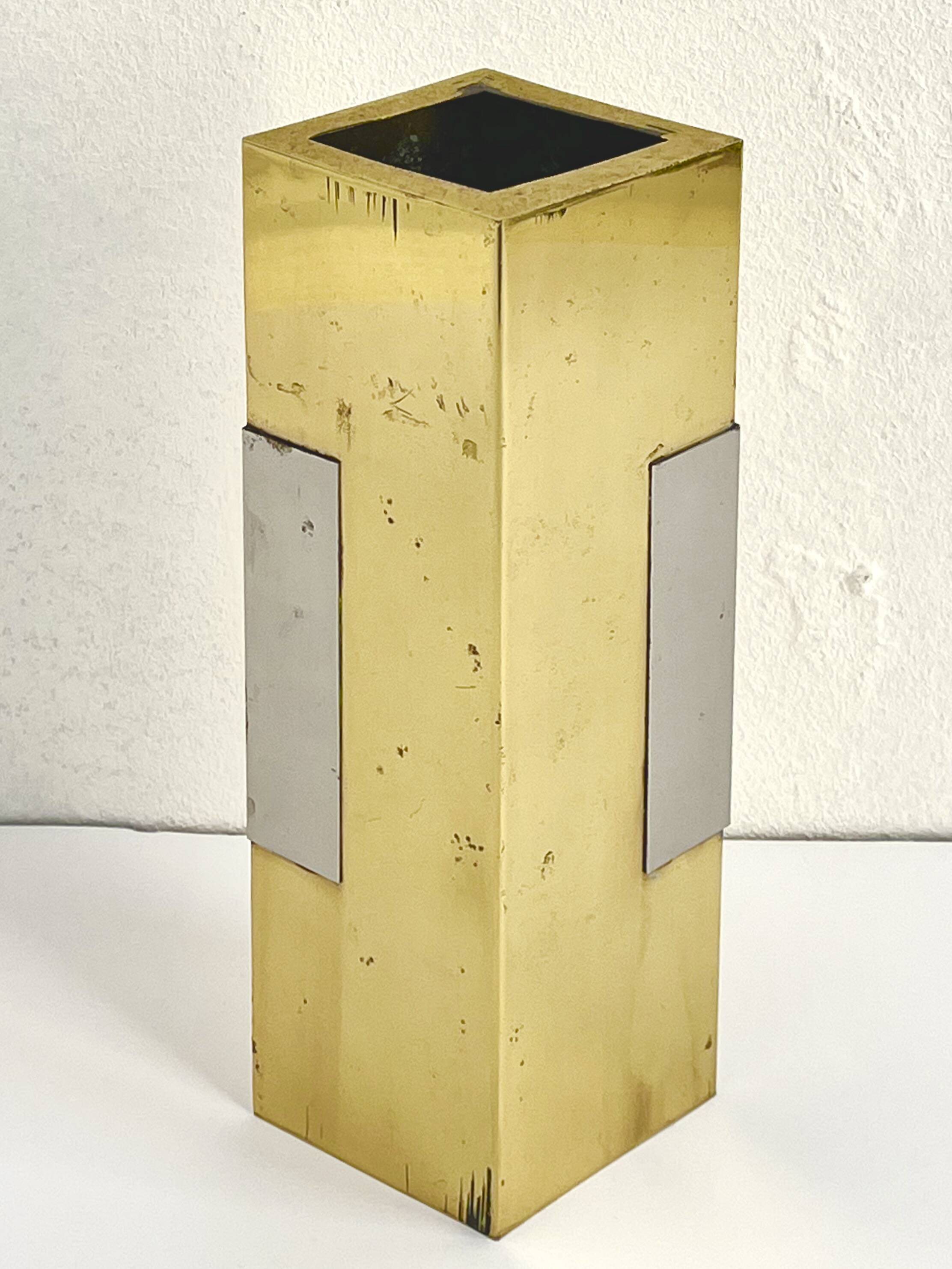 Art Deco geometric vase in gilded brass