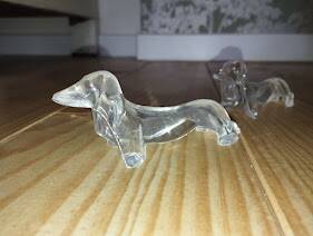 Set of 12 Danone knife rests – Dogs – Bakelite / hard plastic – Year