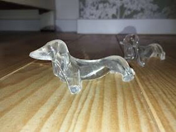 Série de 12 porte-couteaux Danone – Chiens – Bakélite / plastique dur – Ann