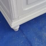 Vintage Parisian showcase