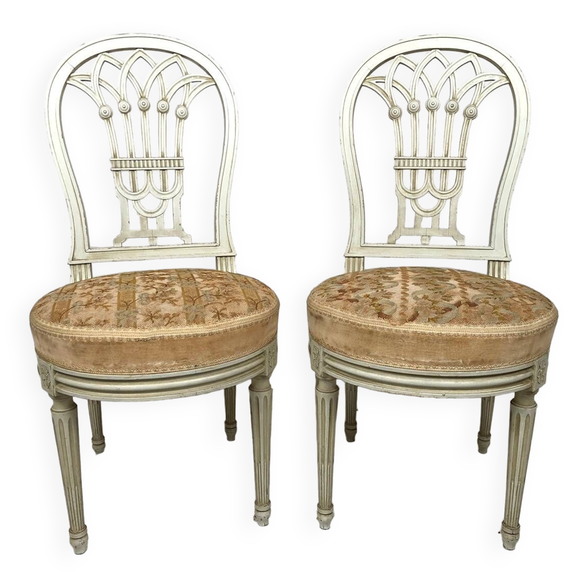 Pair of white lacquered wooden chairs in Louis XVI style, 20th century