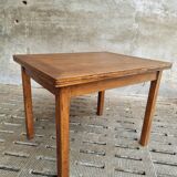 Dining table extendable