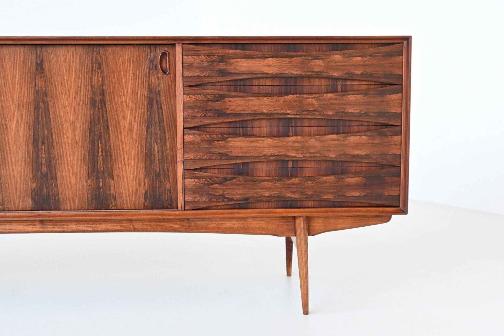 Oswald Vermaercke 'Paola' sideboard rosewood V Form Belgium 1960