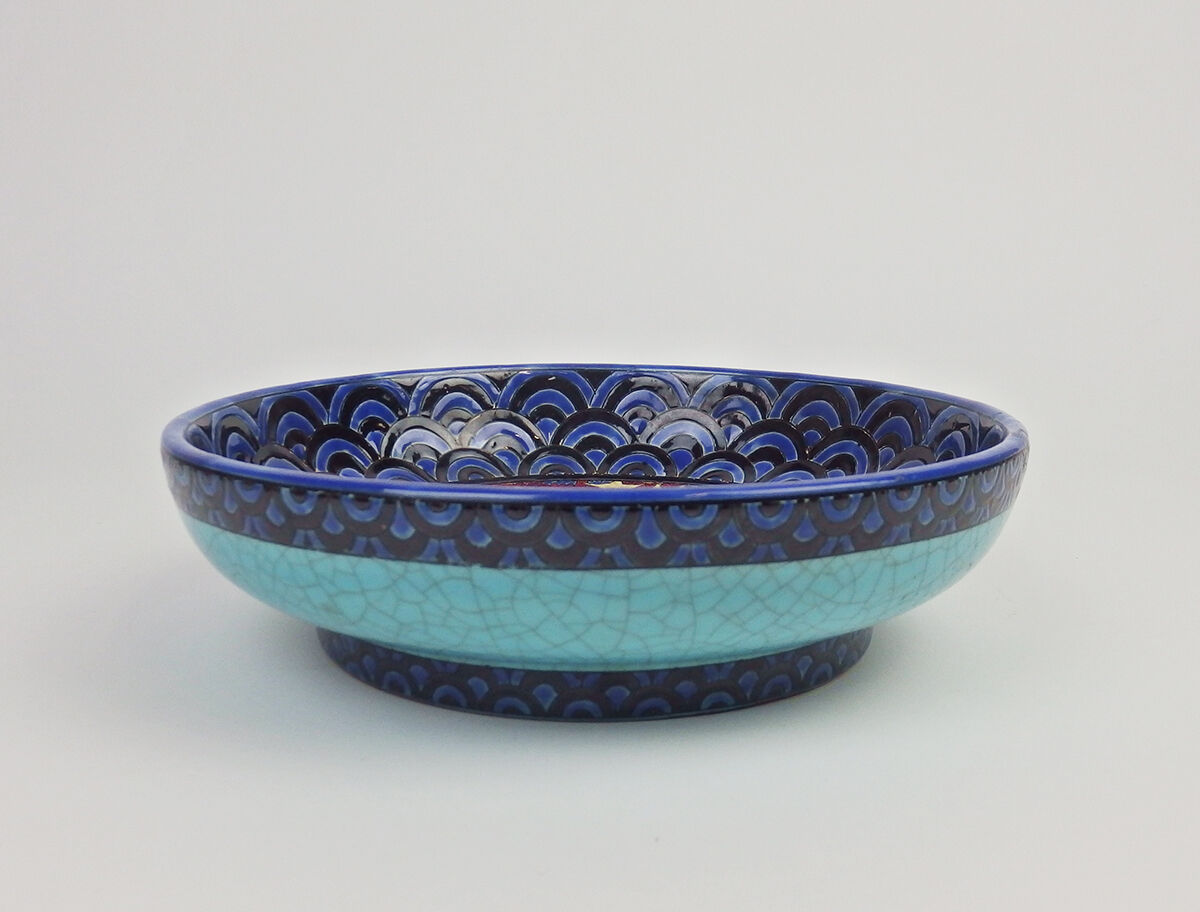 Glazed ceramic dish by Kéralouve La Louvière