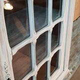 Showcase furniture to hang