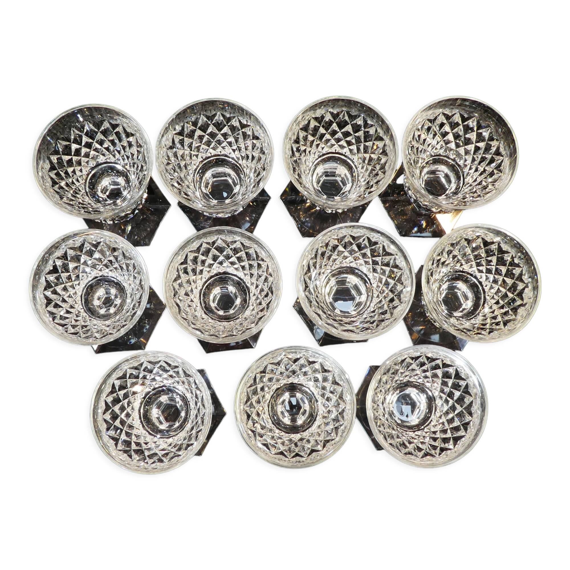 11 wine glasses in Crystal cut with diamond tip CRISTALLERIE DE LORRAINE