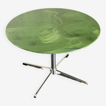 Table ronde de salon en verre marbré vert