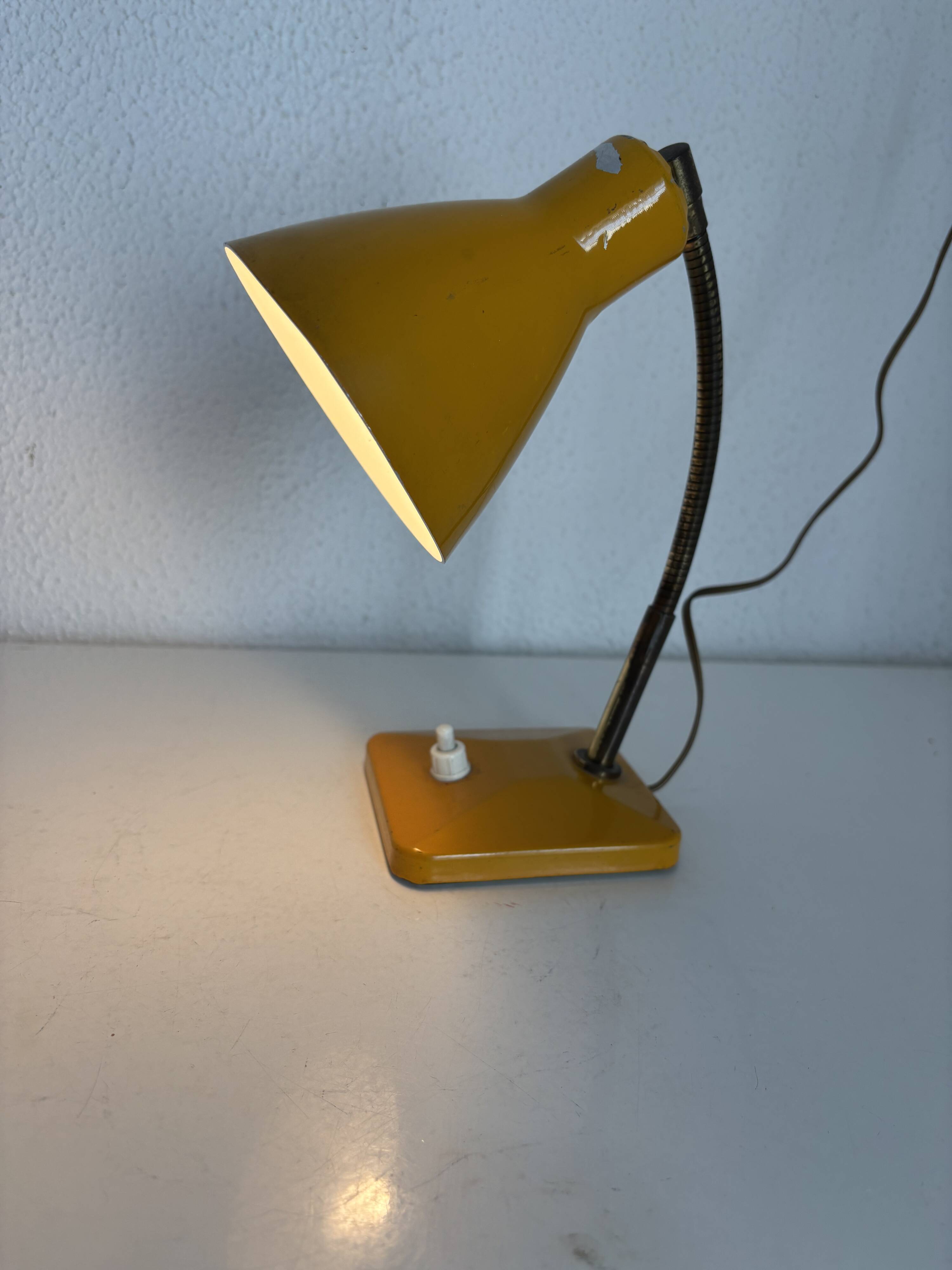 Vintage 1950 bedside lamp for children's desk gum-gutta - 21 cm