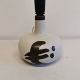 Ceramic table lamp designed by Danish Axel Larsen for his company Axella back in the 1960s.