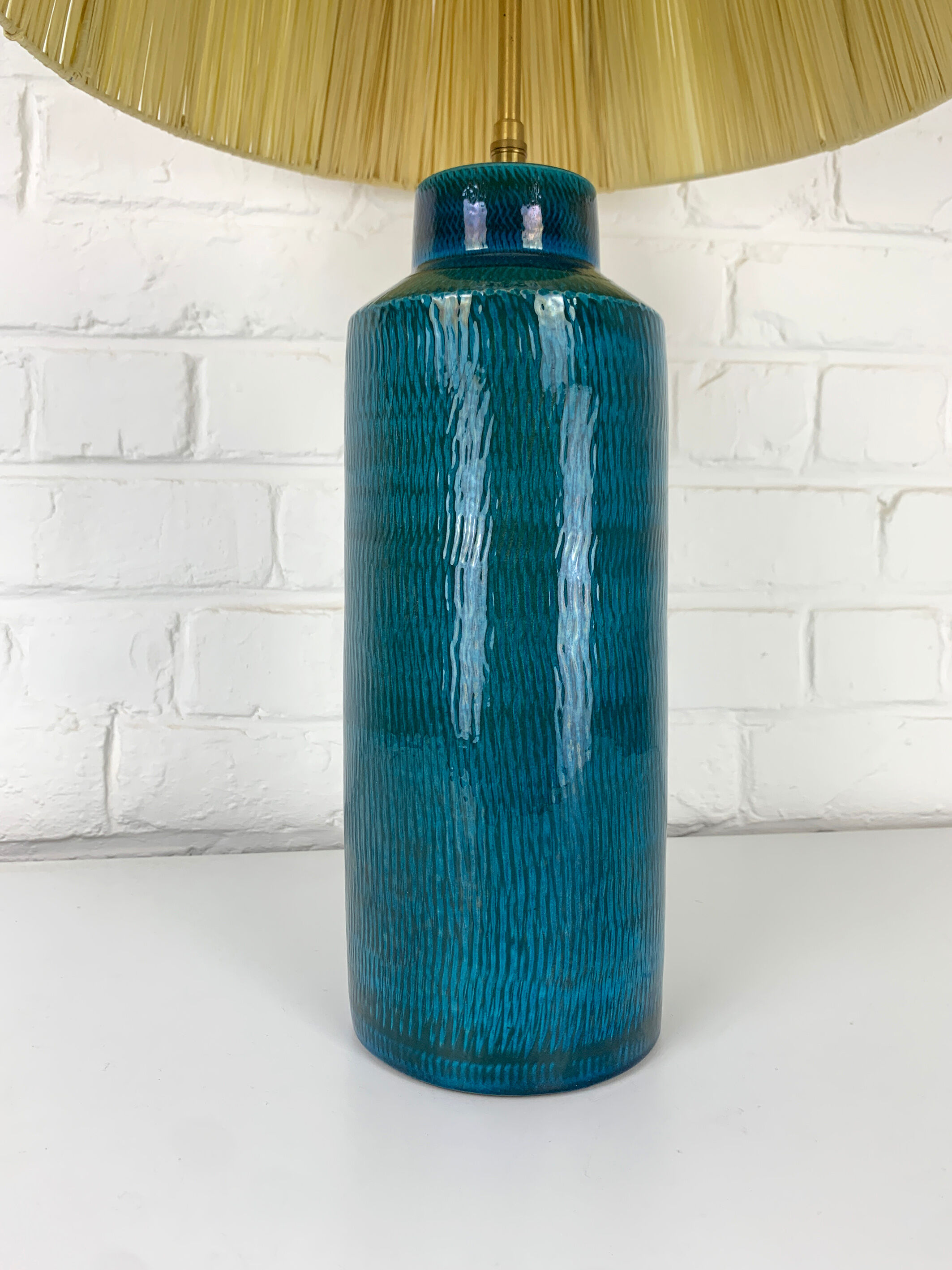 Scandinavian table lamp in porcelain stoneware lampshade raffia, Nymølle pottery, Denmark 1960s