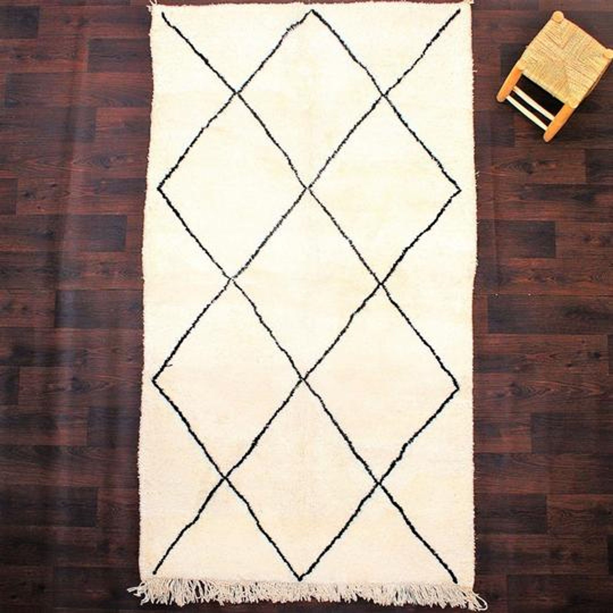 Tapis beni ouarai berbère losanges noirs 150x255cm