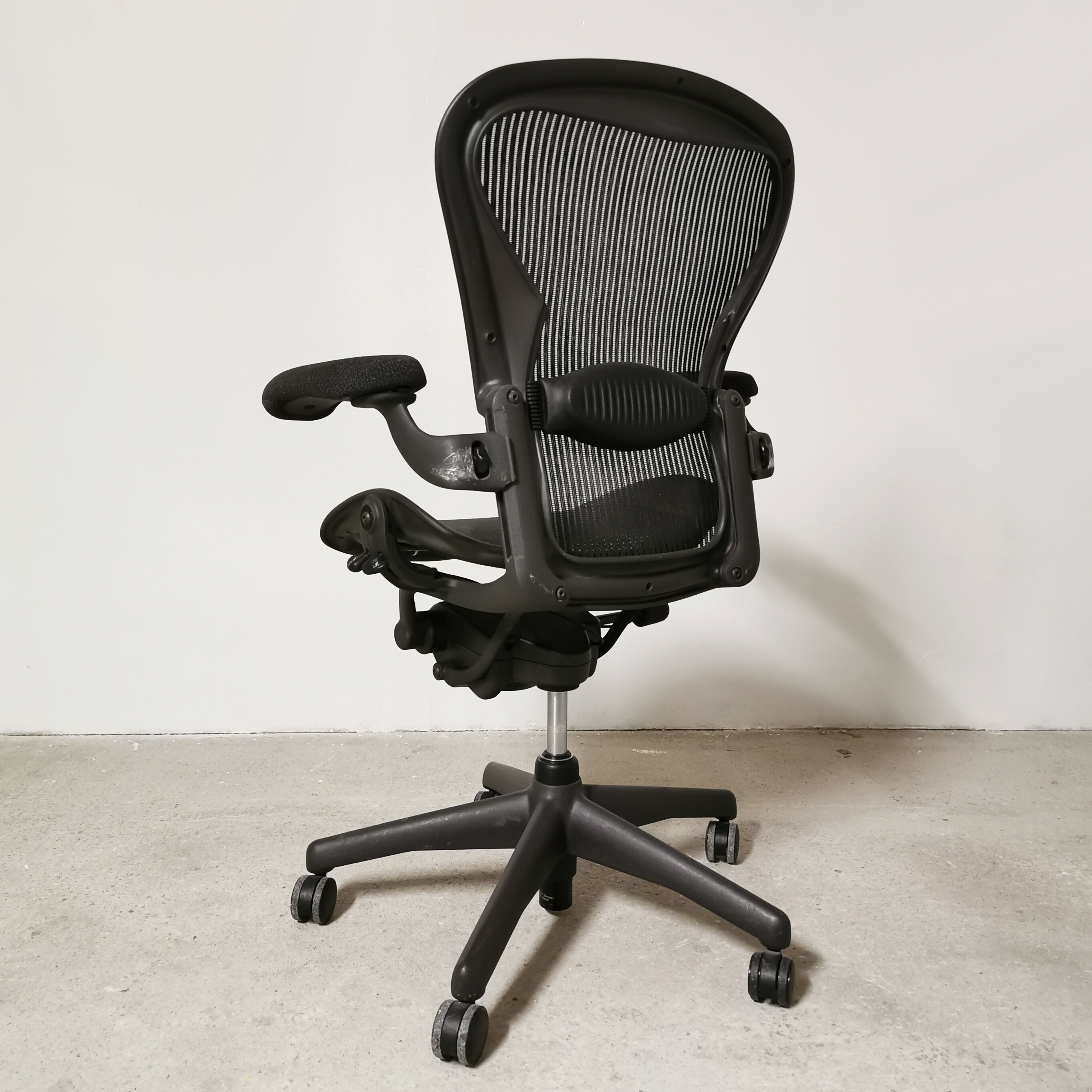 Fauteuil "Aeron" de Bill Stumpf & Don Chadwick pour Herman Miller, 1990