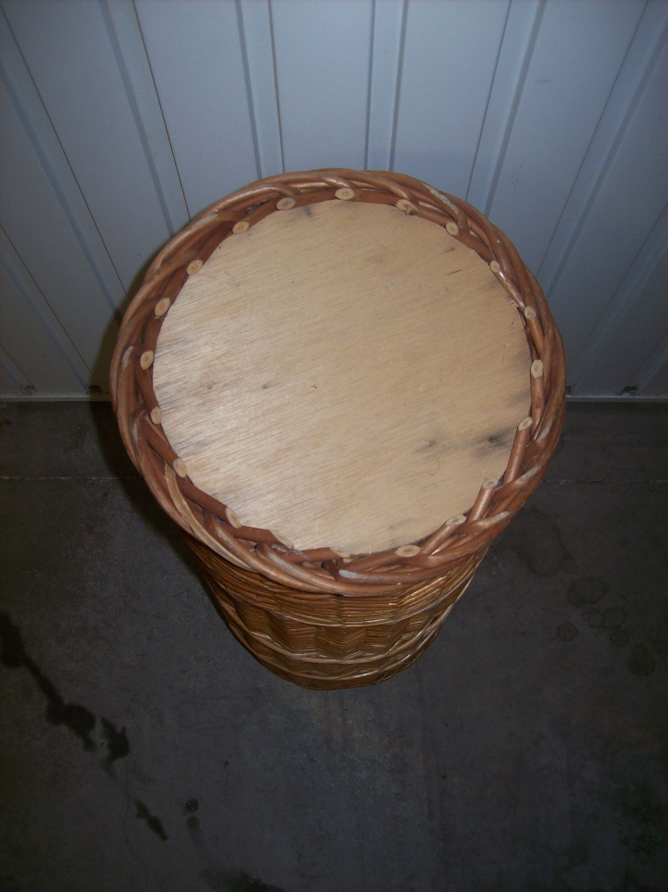 Porte parapluie en osier