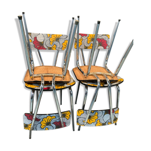 Chaises en formica recouvertes