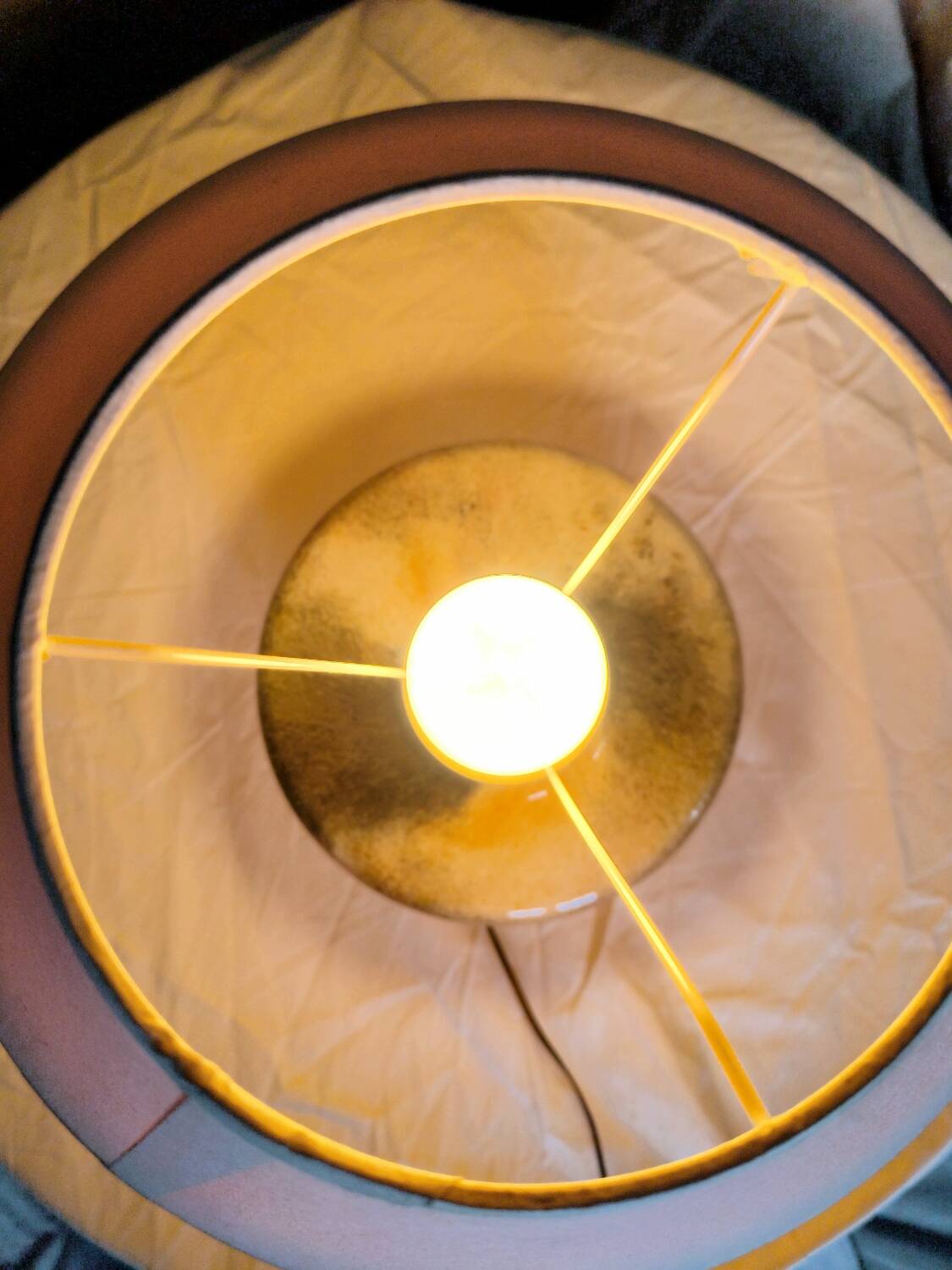 Handmade lamp in brass and Murano glass