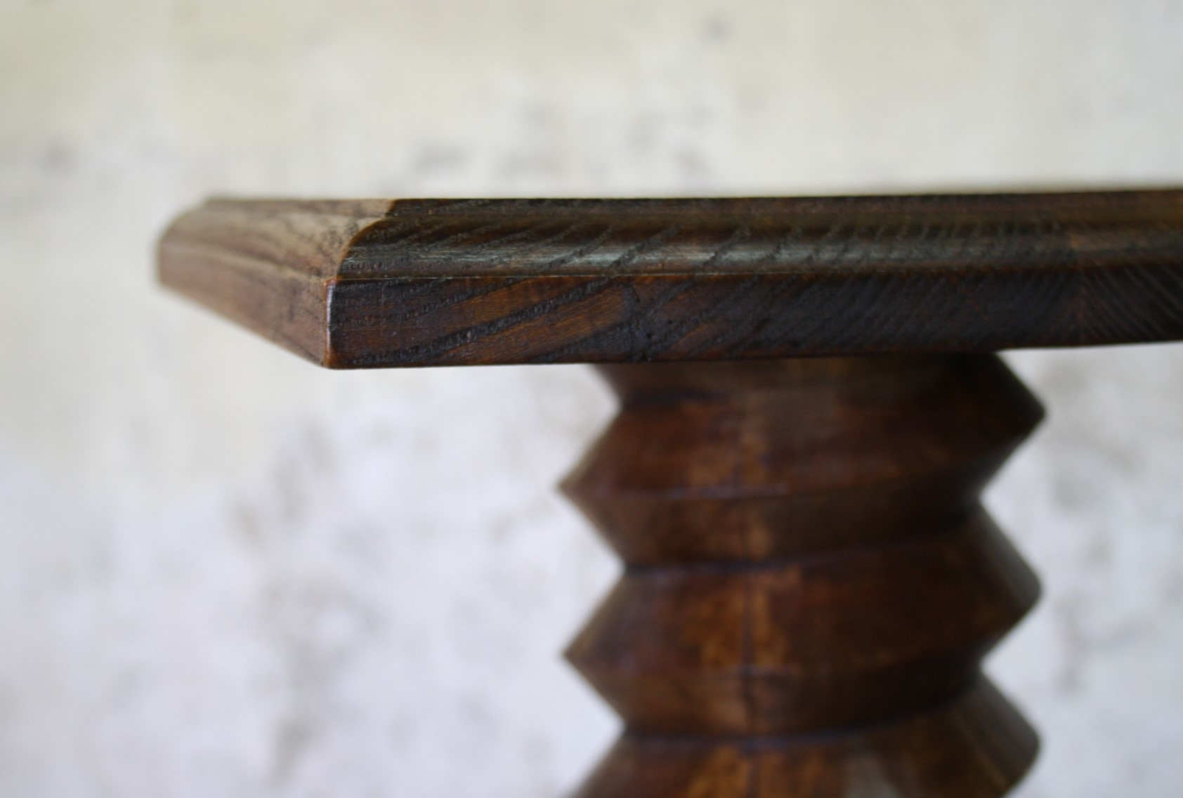 Fifth wheel press screw