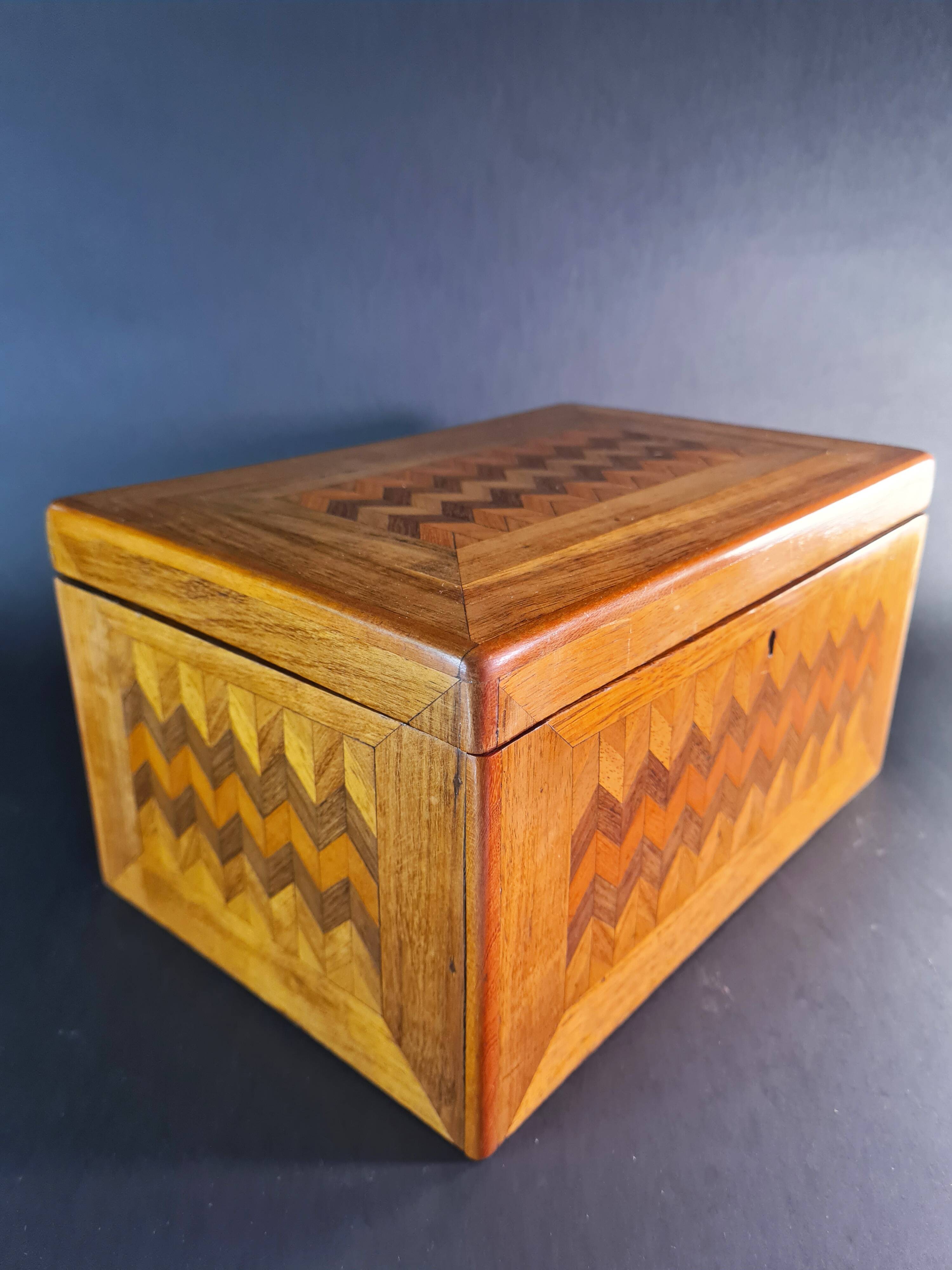 Marquetry Jewelry or Keepsake Box – Vintage Elegance in Pre-Cut Wood