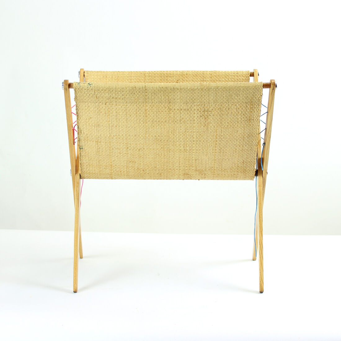 Porte-magazine en bois, Tchécoslovaquie Années 1960