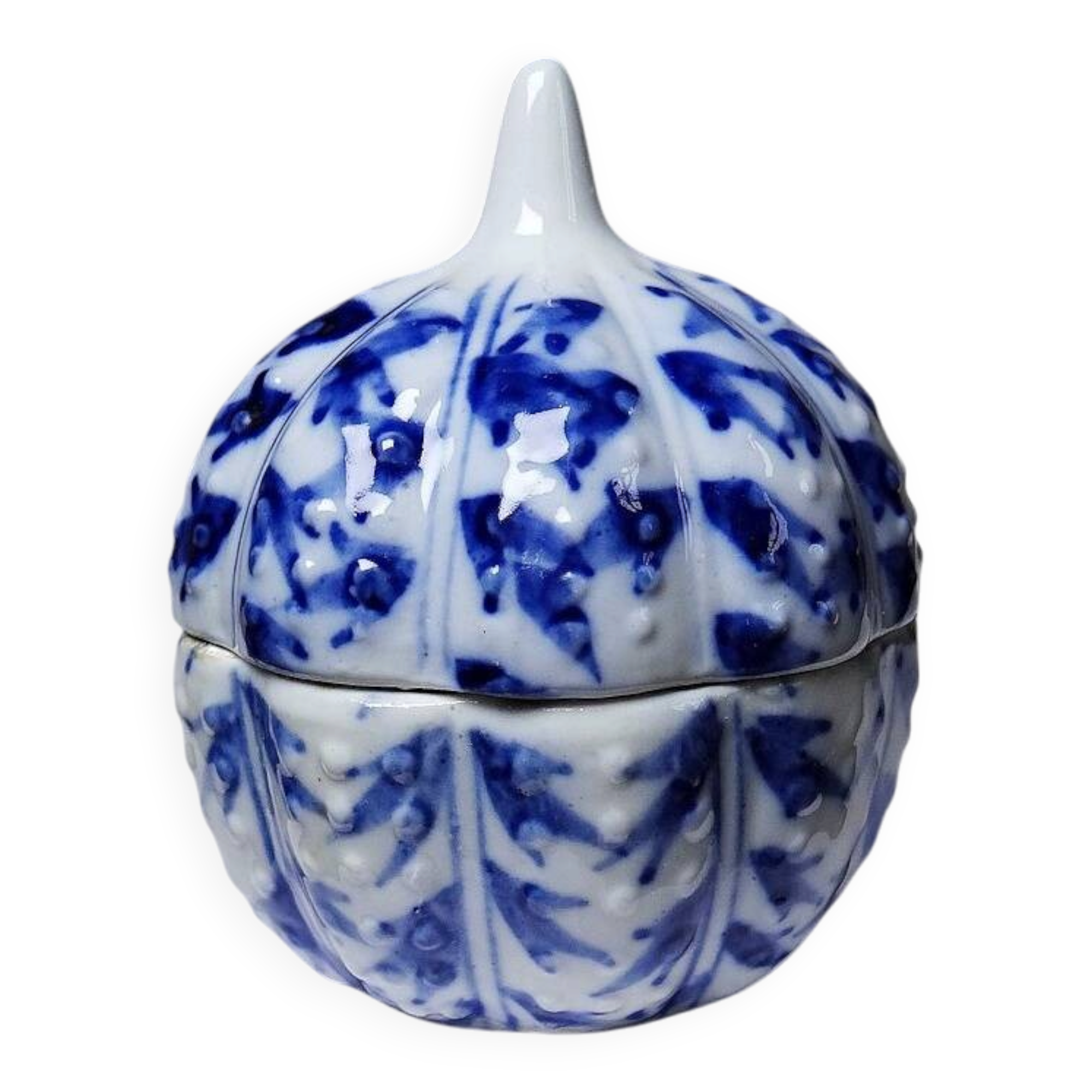 Small blue and white hand-painted vintage Chinese porcelain jewellery box.