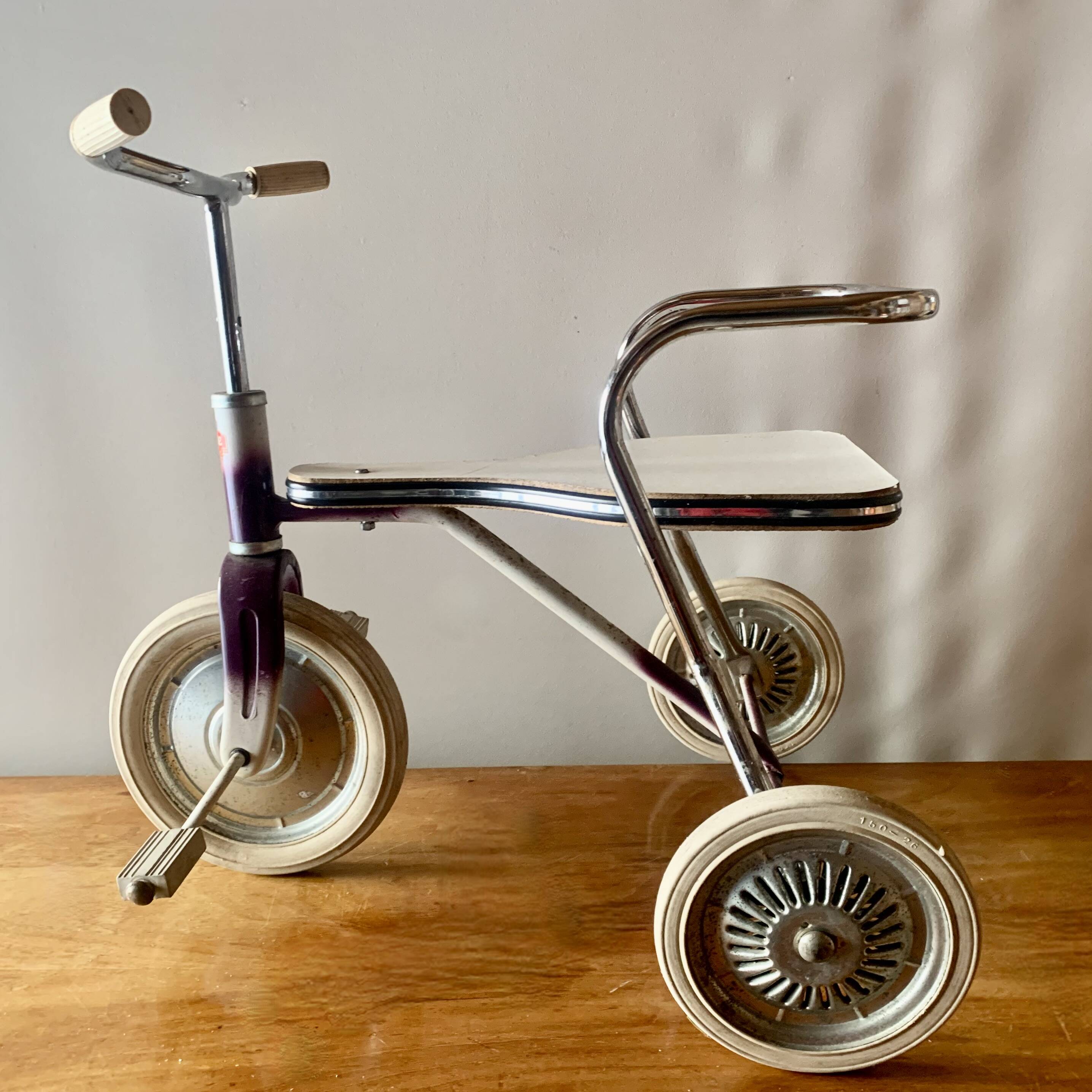 Vintage children's tricycle - painted and chromed metal - Buffalo Type Luxe