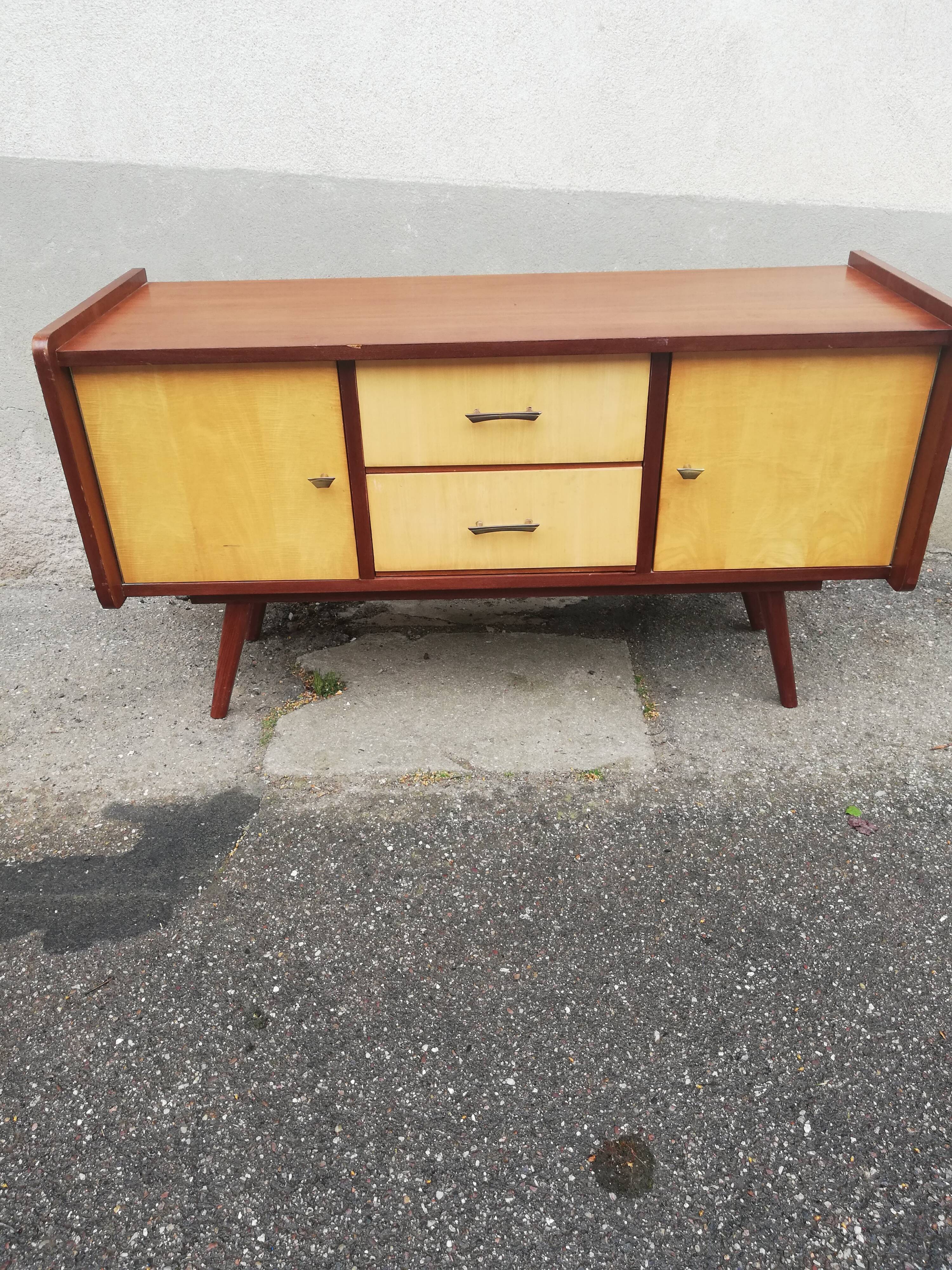 Vintage 2-door dresser 2 drawers